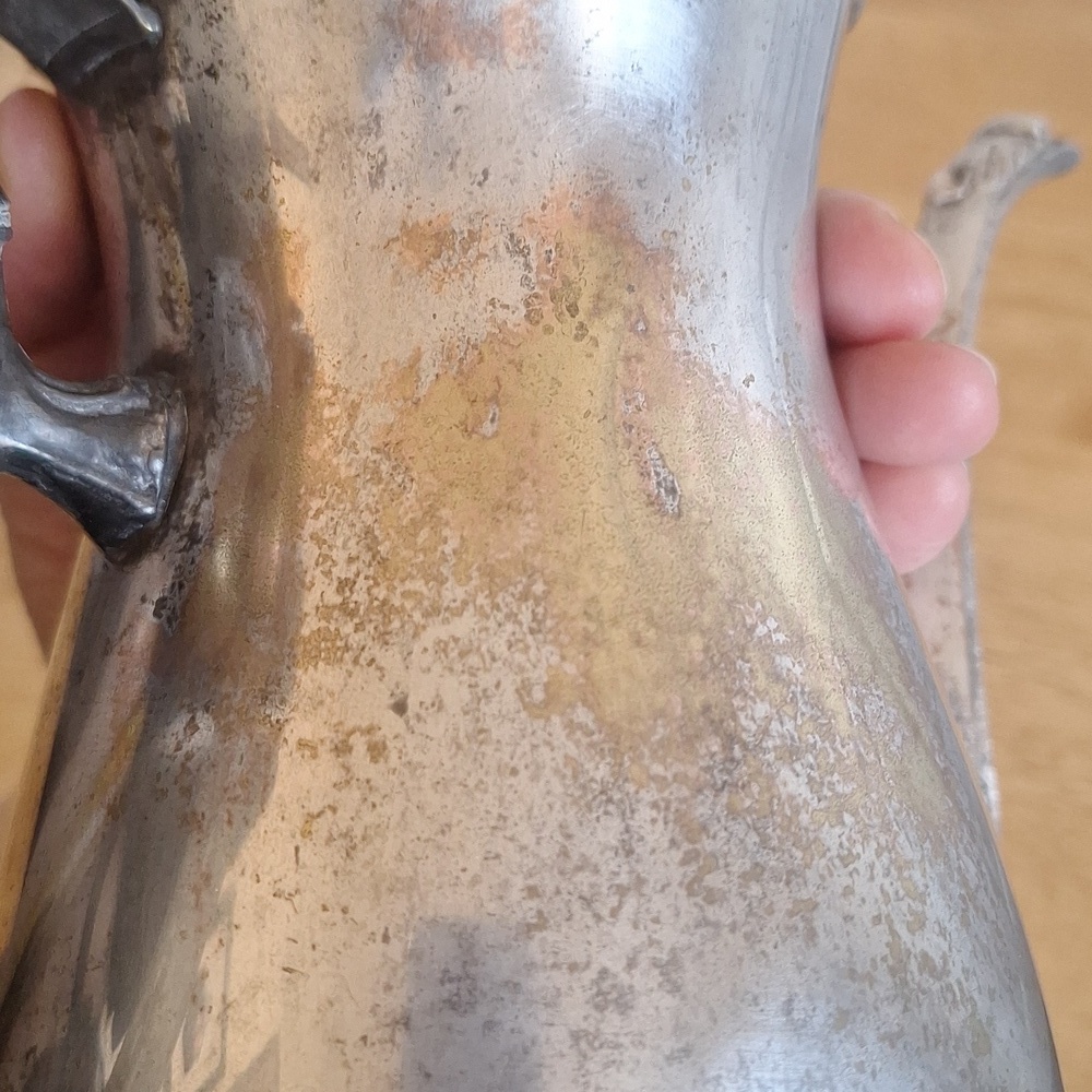 Polished Vintage Leonard Silver Plate Coffee Pot - Ornate Footed Style - Picture 15 of 16